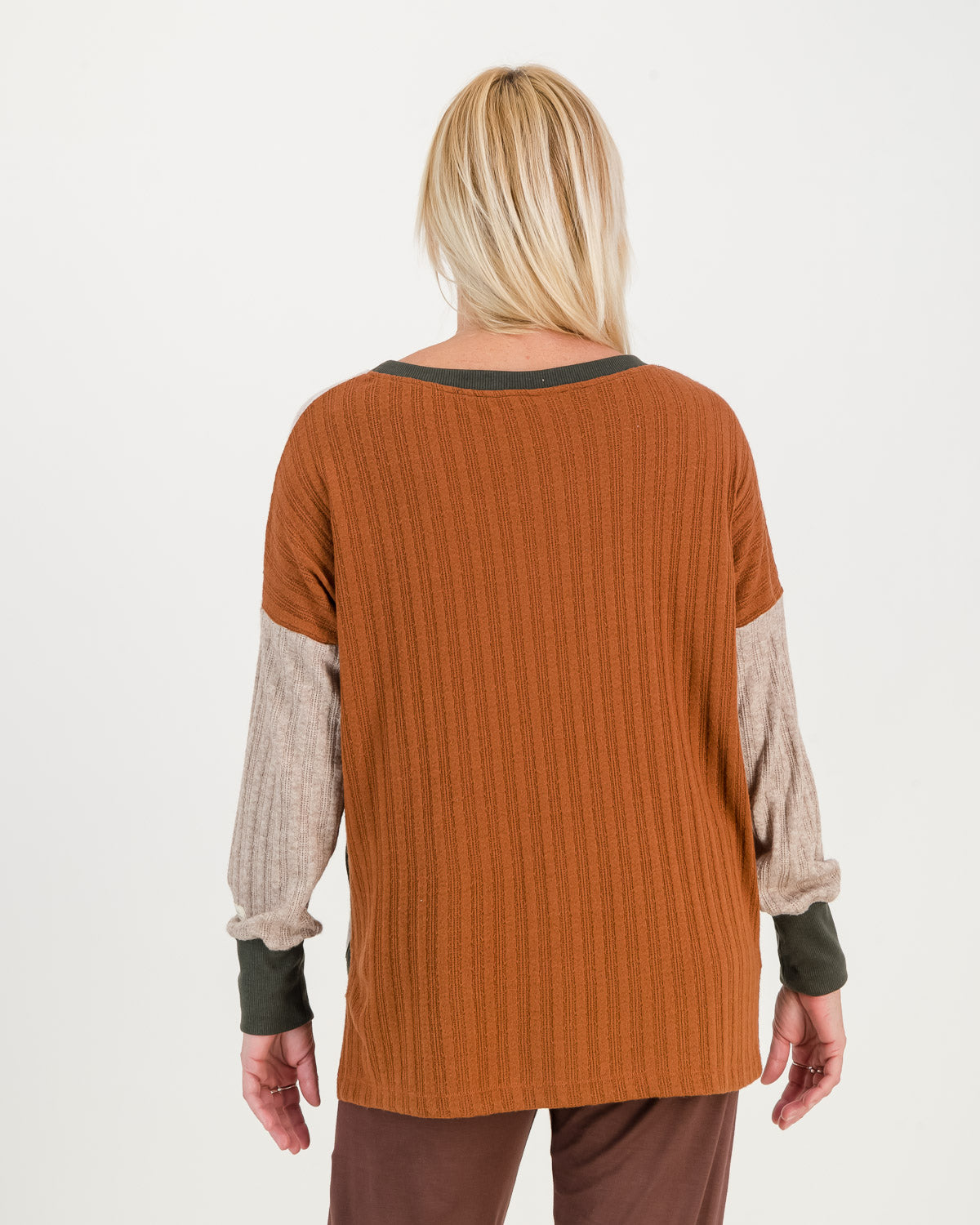 Care free jersey, rust color back view with stone and olive sleeves