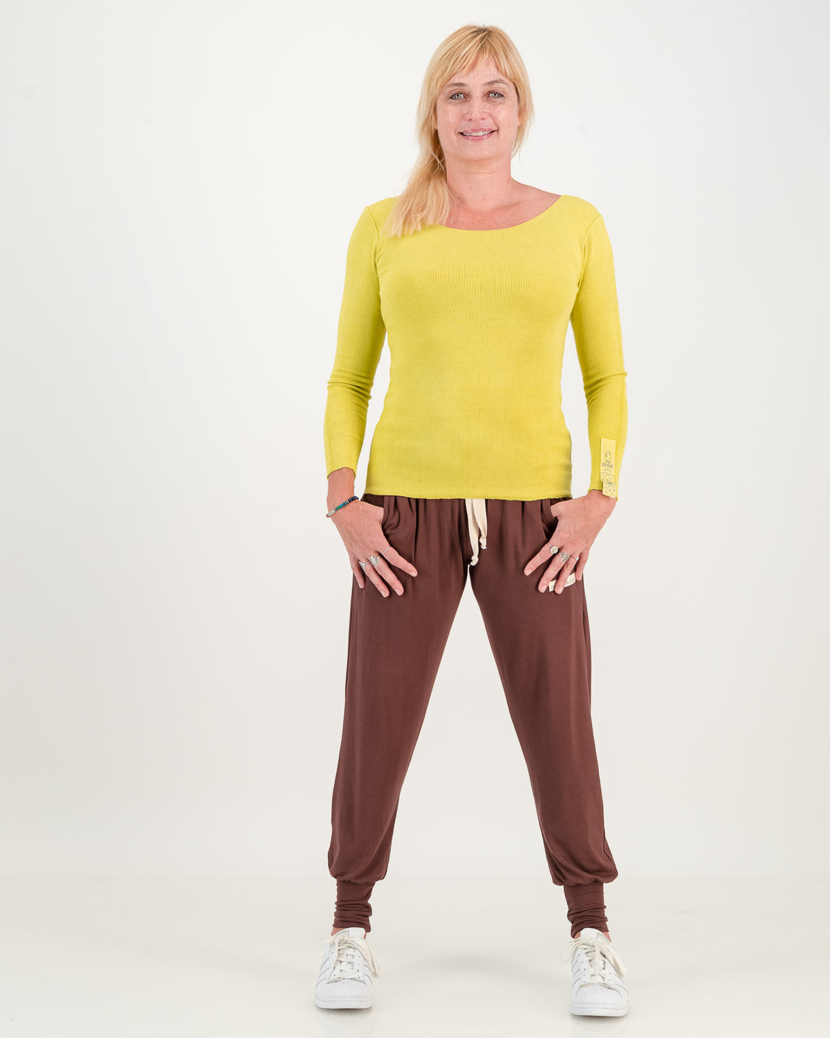 Loose fitting comfy pants, chocolate color with a chartreuse top with 