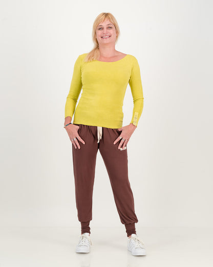 Loose fitting comfy pants, chocolate color with a chartreuse top 